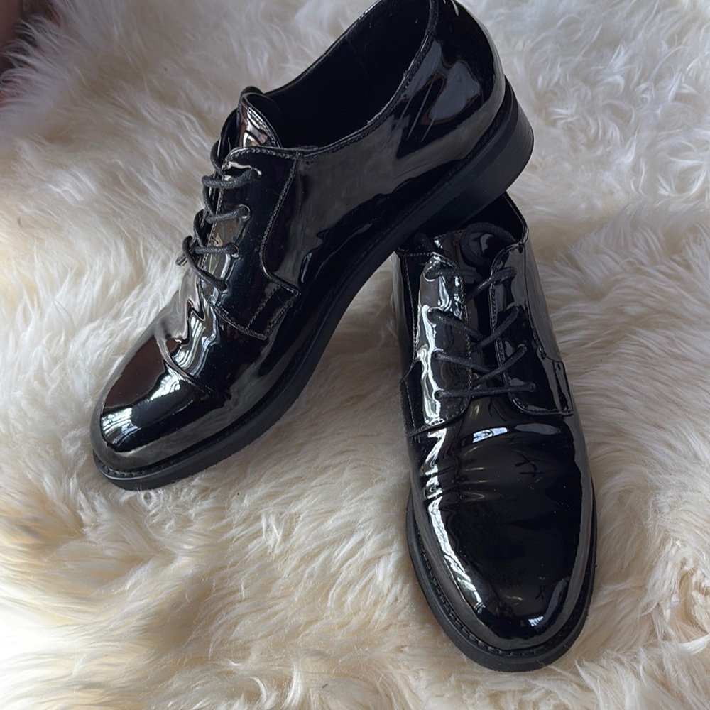 Women’s Black Patent Leather Dress Shoes,      8 1/2
